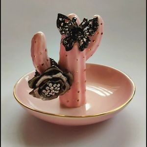 ❤️Flower & Butterfly Rings (🆓 with $10+ purchase)